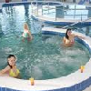 Wellnessbereich mit Jacuzzi in Aqua Spa Wellness Hotel Cserkeszolo