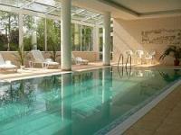 Schwimmbecken im Wellnesshotel Zsory Fit - Wellnesshotel in Mezökövesd