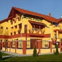 Hotel Royal - preisgünstige Unterkunft in Cserkeszolo am Thermalbad