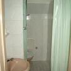 Badezimmer - Billige Unterkunft in Biatorbagy - Hotel Gida Udvar Biatorbagy