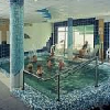 Schwimmbecken mit Thermalwasser im Hotel Nagyerdö in Debrecen