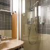 Das Badezimmer des Ibis Heroes Square Hotels in Budapest Das Badezimmer des Ibis Heroes Square Hotels in Budapest