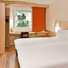 Billiges Hotel in Györ - Bequemes Zweibettzimmer im Hotel Ibis Györ im Zentrum der Stadt